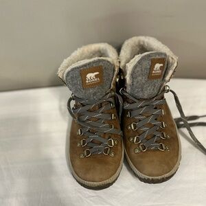 SOREL shoes women size 8